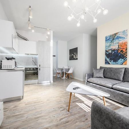 Miku Apartment-Modernly Designed Downtown Tirana Exteriér fotografie