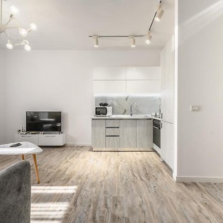 Miku Apartment-Modernly Designed Downtown Tirana Exteriér fotografie
