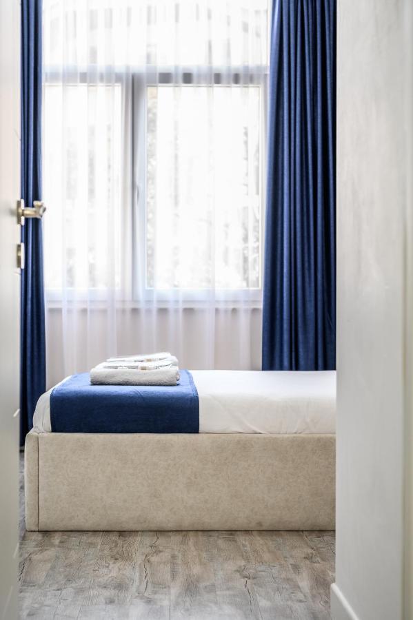 Miku Apartment-Modernly Designed Downtown Tirana Exteriér fotografie