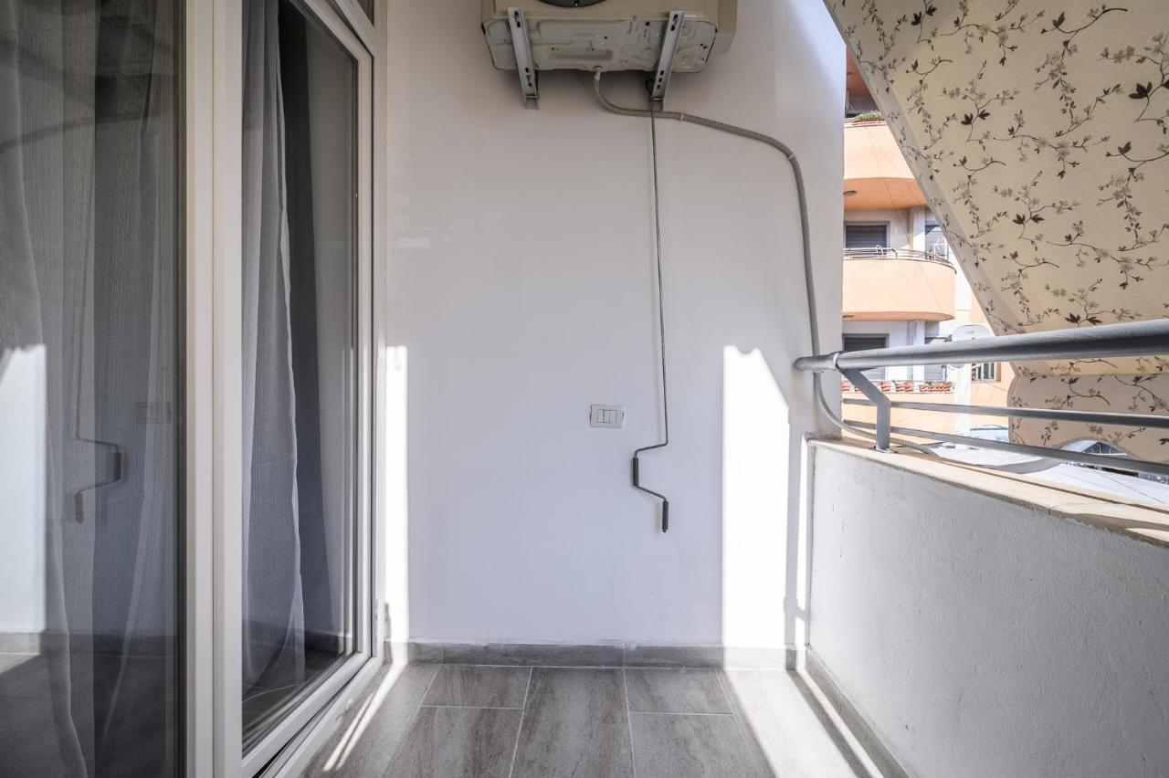 Miku Apartment-Modernly Designed Downtown Tirana Exteriér fotografie