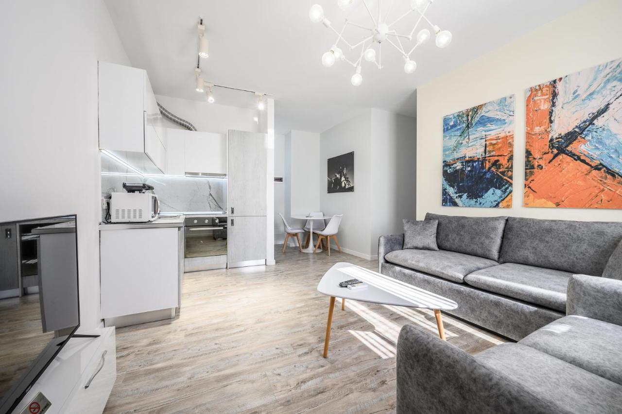 Miku Apartment-Modernly Designed Downtown Tirana Exteriér fotografie