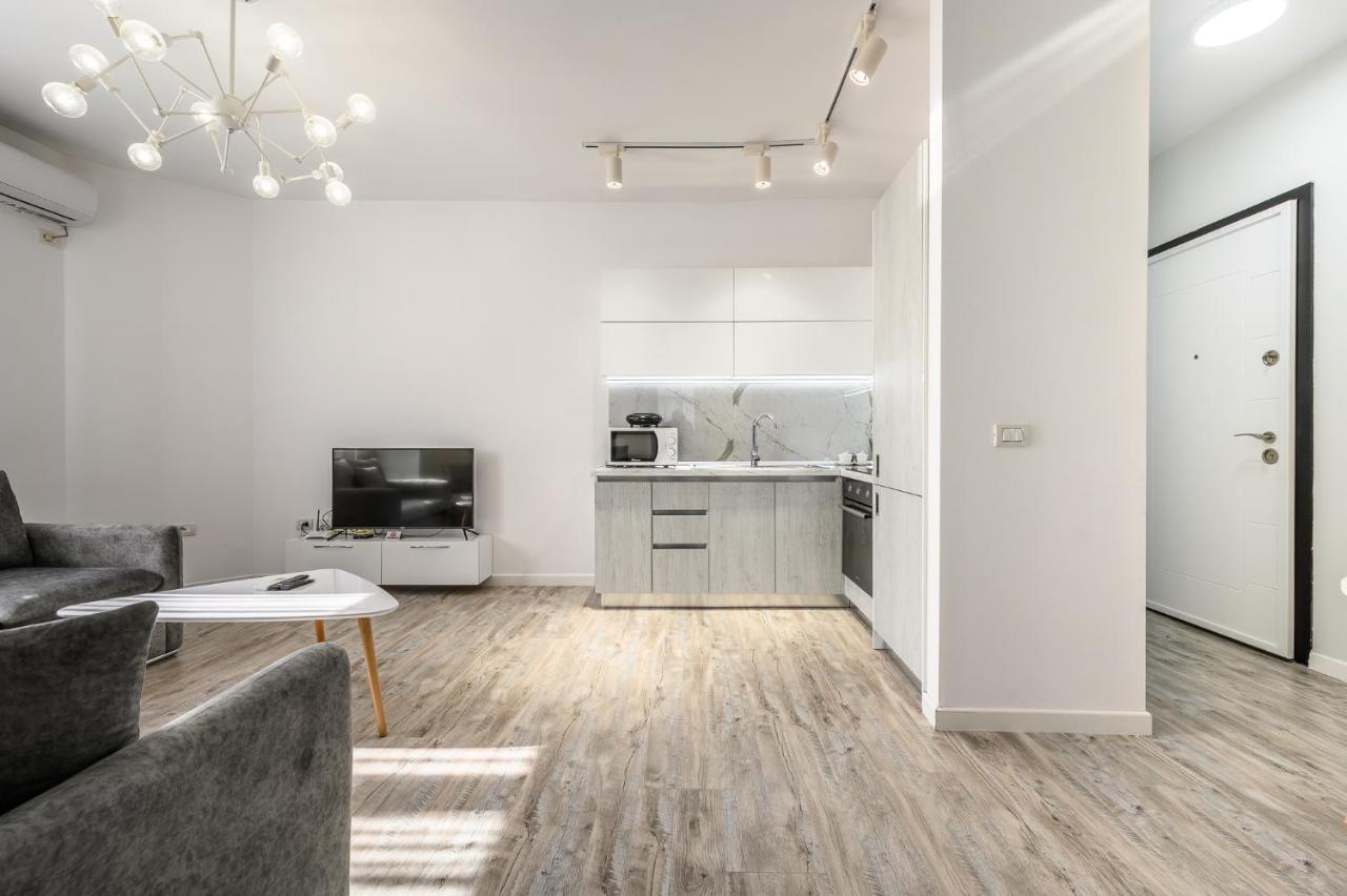 Miku Apartment-Modernly Designed Downtown Tirana Exteriér fotografie