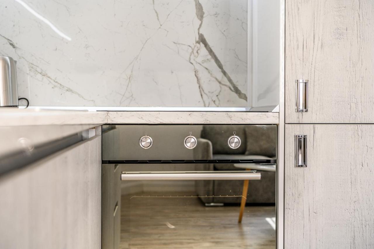 Miku Apartment-Modernly Designed Downtown Tirana Exteriér fotografie